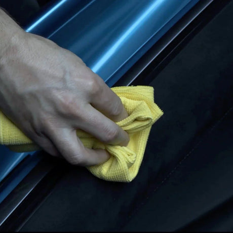 Reinigung & Pflege von Alcantara im Fahrzeuginnenraum – So bleibt Ihr Interieur makellos